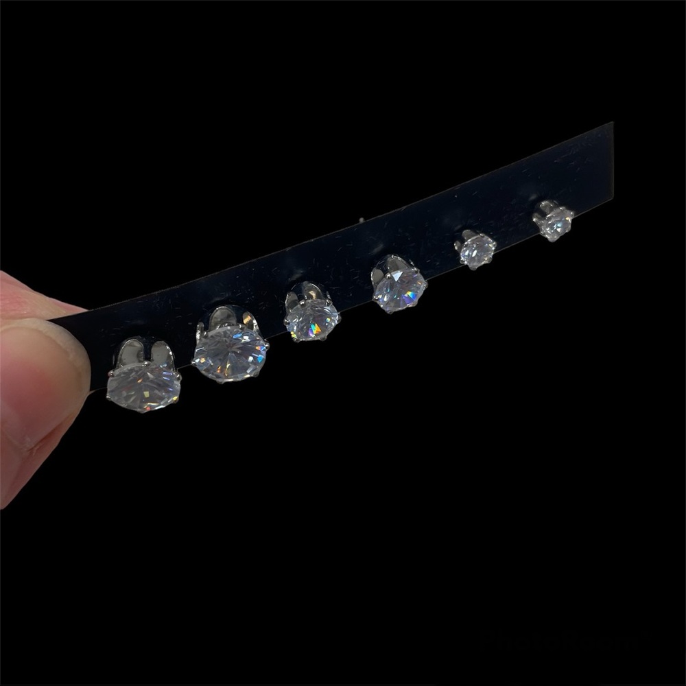 HP 🌿 3 Pair Multi-size Faux Diamond Stud Earrings Unisex Clear Cubic Zirconium - Picture 8 of 12